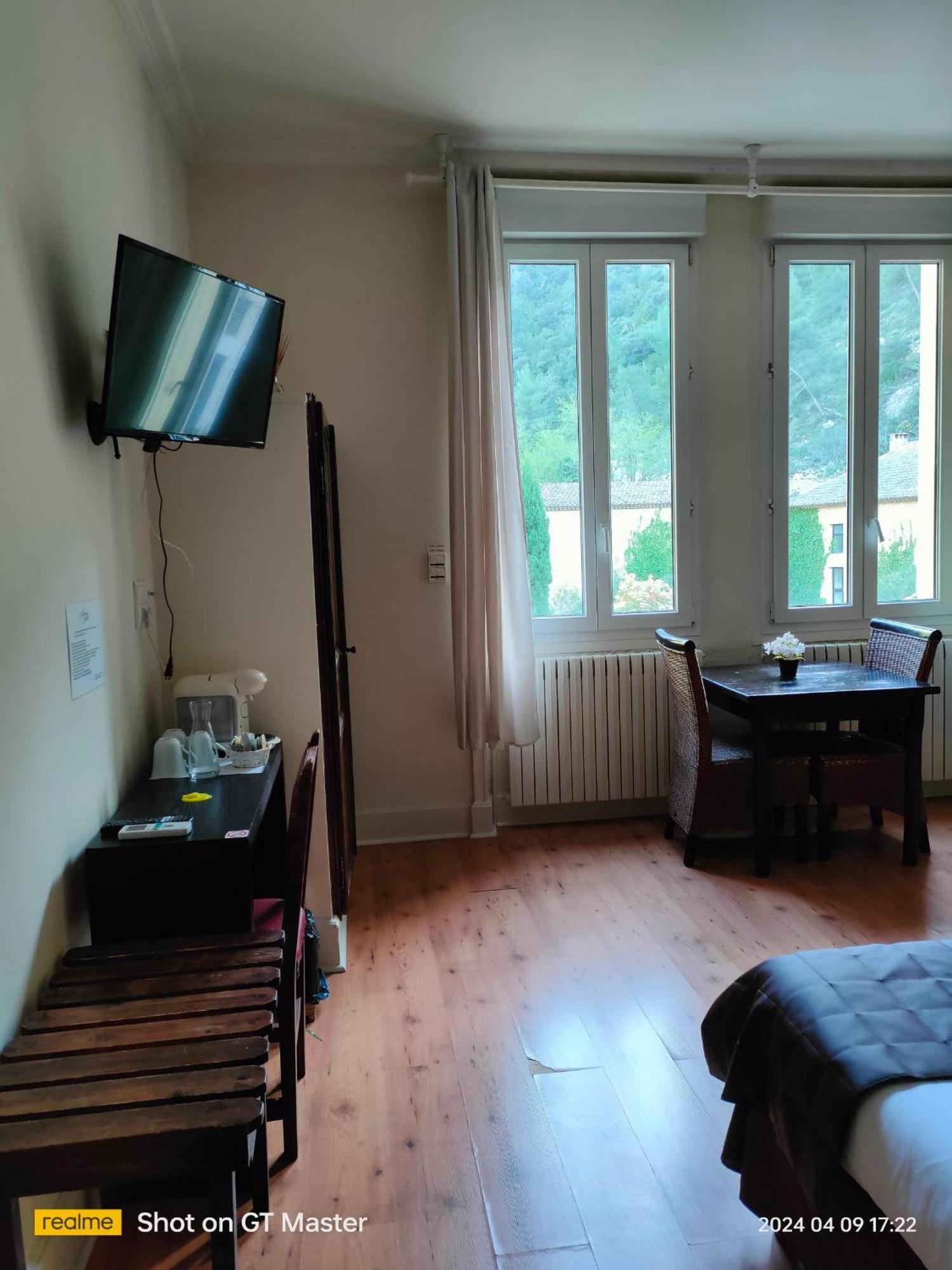 Auberge Du Parc Orgon Kültér fotó